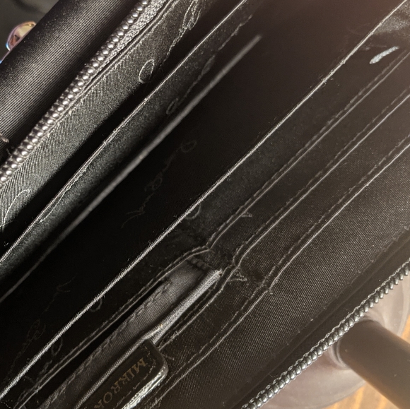 Vera Bradley Black Quilted Wallet - Picture 5 of 8